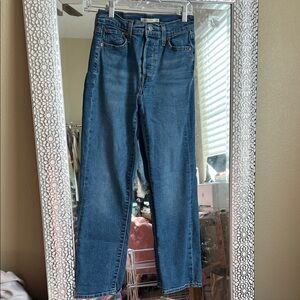 Levi's Women's Straight Leg Blue Jeans